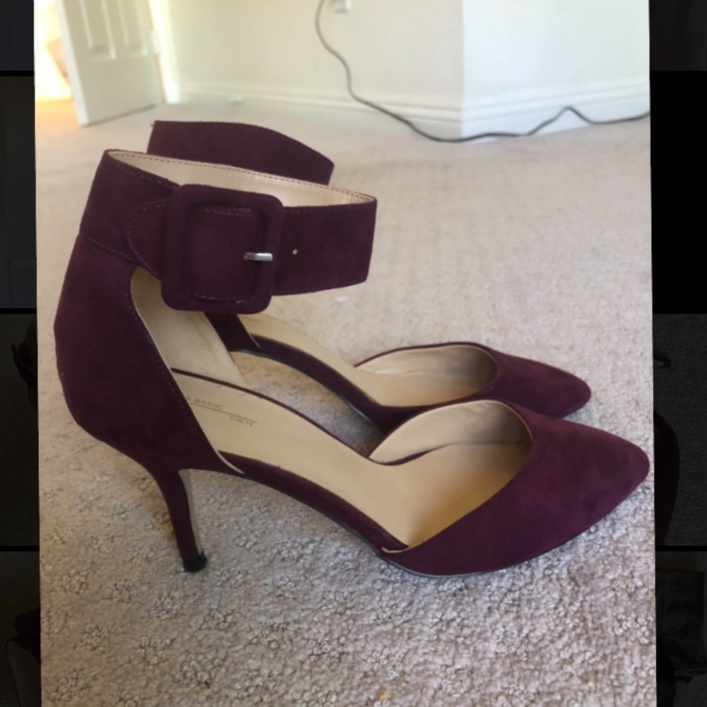 Zara Burgundy Heel with Buckle Detail